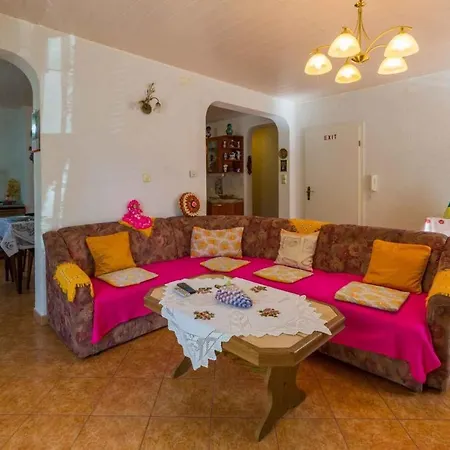 Apartamento In 39275 Jadranovo