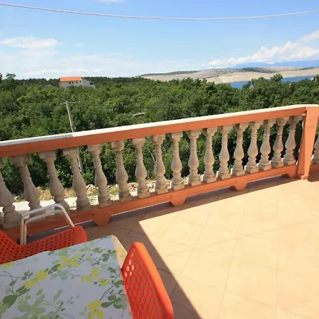 In 39275 アパート *